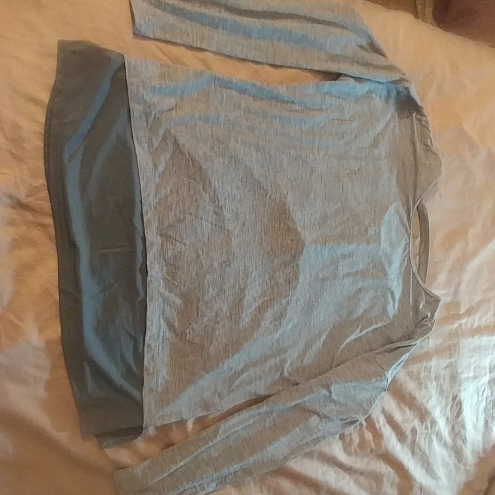 Long sleeve loose fit top